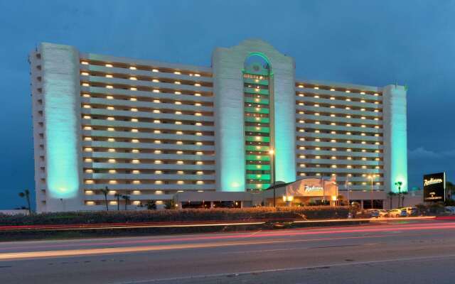 Radisson Suite Hotel Oceanfront