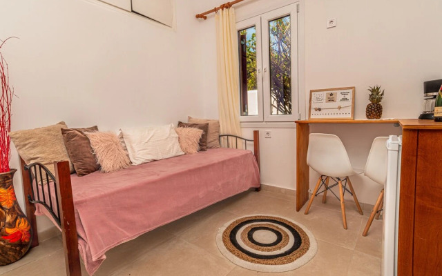 Dimelal Mikonos Downtown Apartments