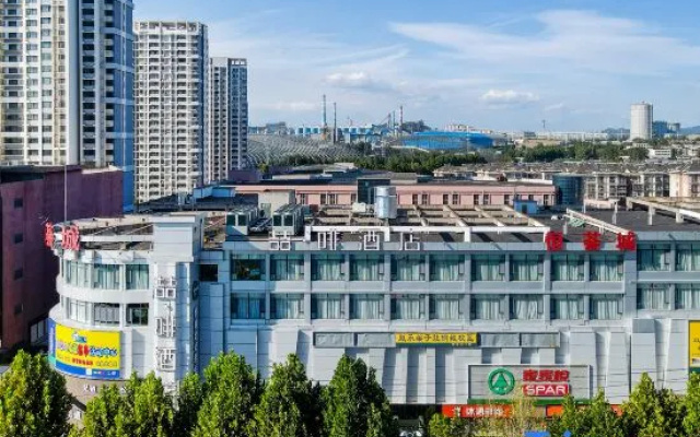 James Joyce Coffetel Hotel (Jinan Gangcheng District Yinzuo Mall) – Outside – Jinan