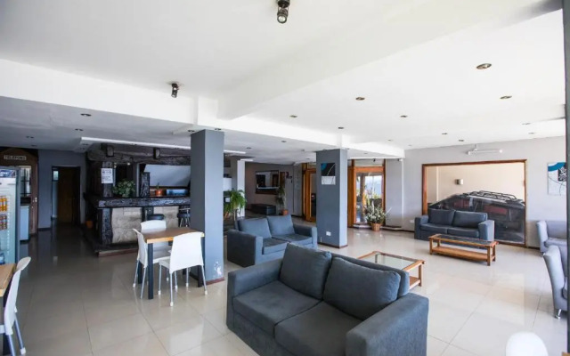 Hotel Bariloche Lake