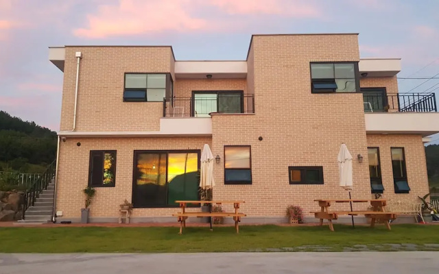 Dream field house