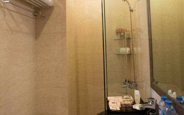 Silverland Sil Hotel