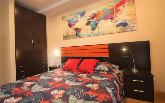Modern CasaTuris Apartment with Castle Views A131