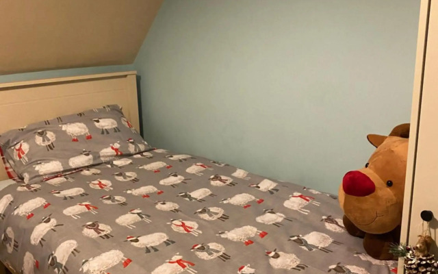 Scarr View 1st floor Apartment