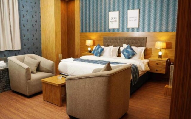 Palette Luxury Credit Hotel