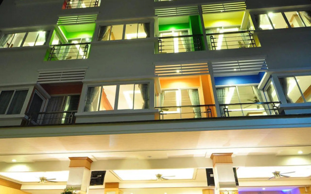 Green Harbor Hotel & Service Apartment