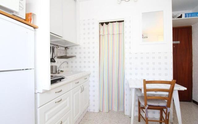 Appartement Balaruc-les-Bains, 1 pièce, 1 personne - FR-1-553-32