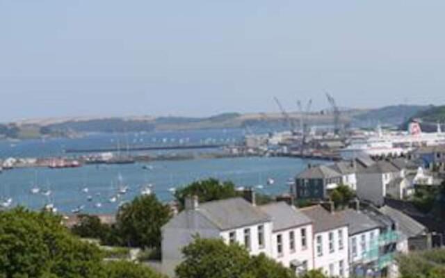 5 Porth Gwel
