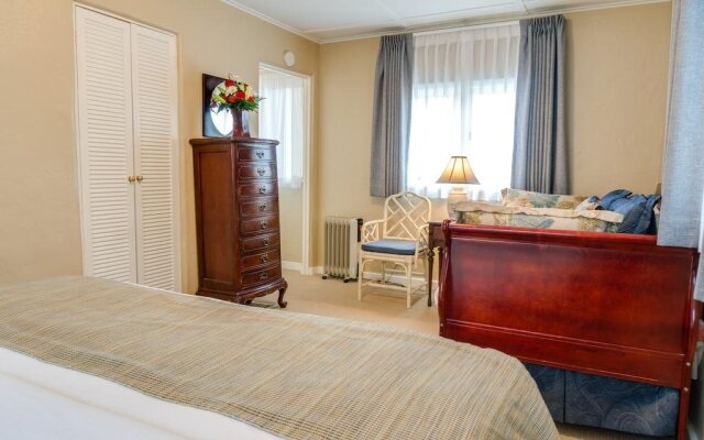 Sandpiper Inn