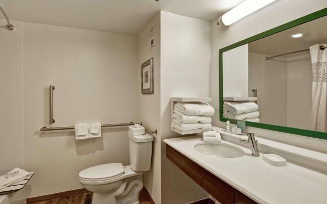Hampton Inn Albany-Wolf Road (Airport)