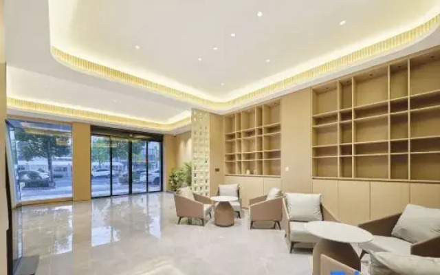 Monsoon  Hotel