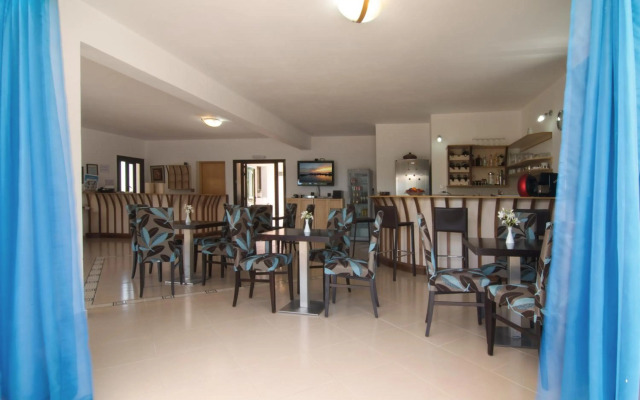 Miraluna Hotel