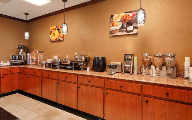 BEST WESTERN PLUS McKinney Inn & Suites
