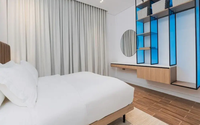 Trendy & Cozy 1 BR Apartment in Almughrizat