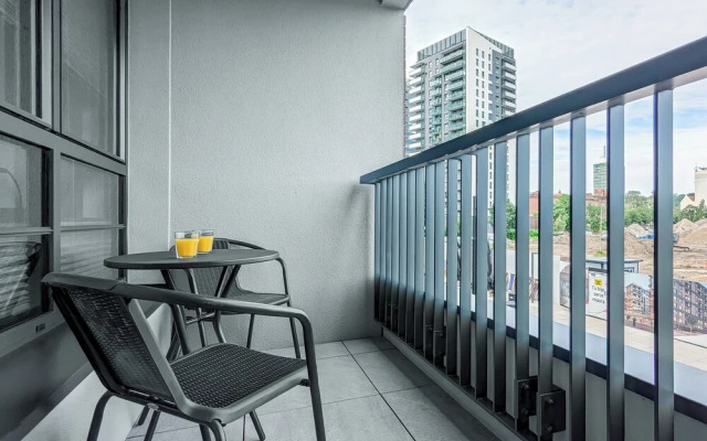 Gdansk Apartment With Parking by Renters