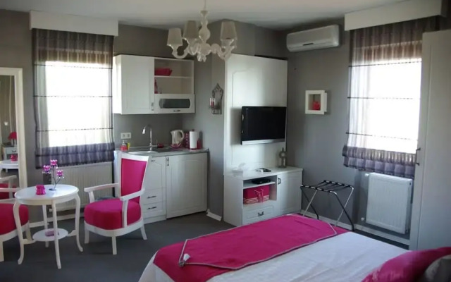 Parla Viens Suites