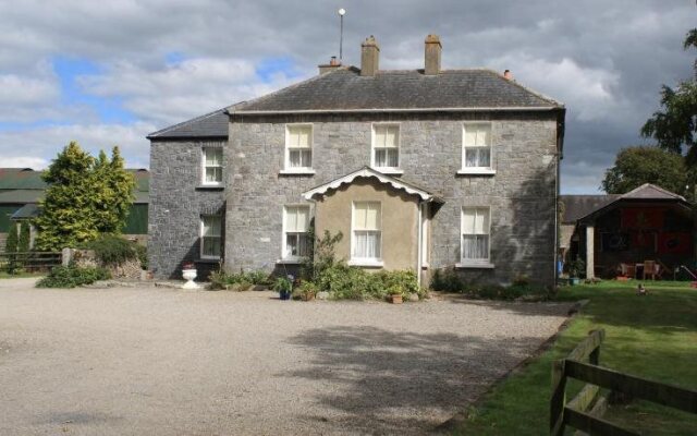 Moate Lodge