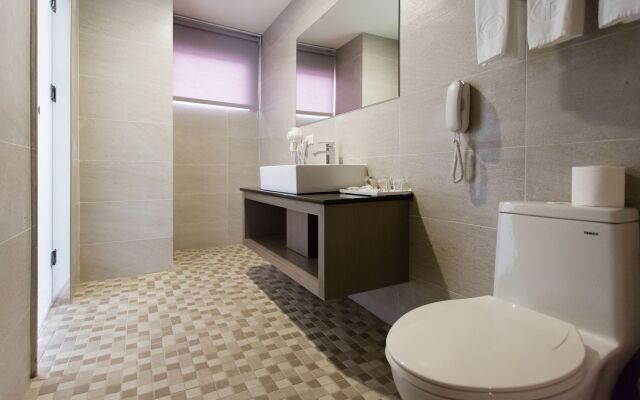 De Reve Express Hotel