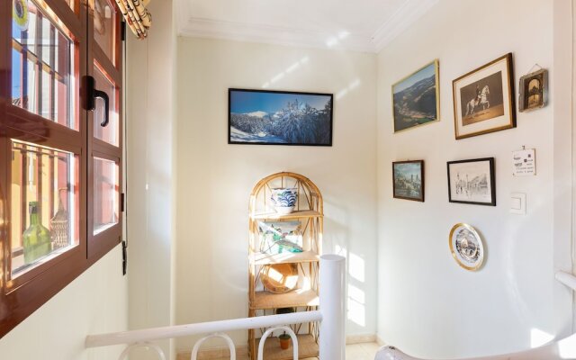 Quaint Apartment in Granda With Terrace