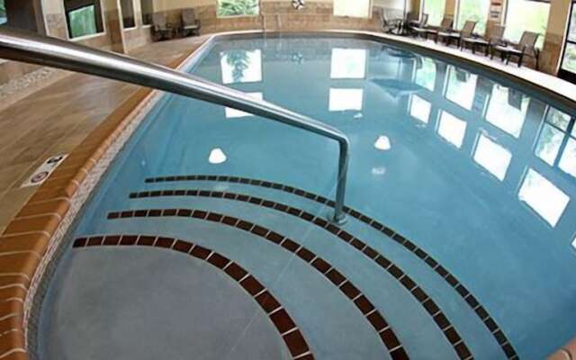 C'mon Inn Thief River Falls