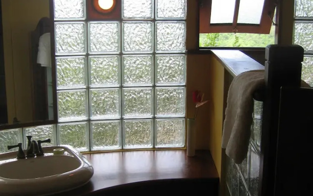 Spring Hotel Bequia