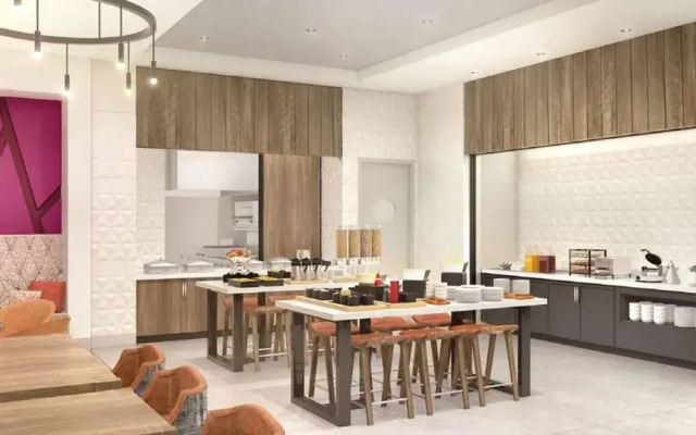 Hilton Garden Inn Grapevine at Silverlake Crossing