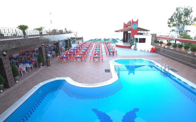 Aleria Belport Beach Hotel