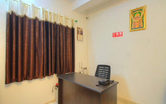 Oyo 15478 Lalana Residency
