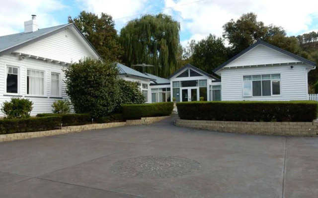 Walton House