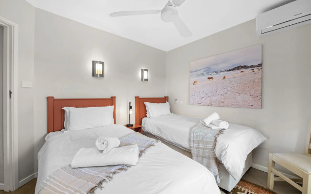 San Lameer Villa Rentals 2534