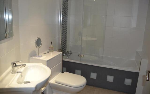Willow Tree Apartment - 1 Bedroom Apartment - Stayseekers