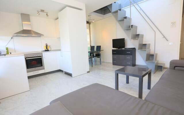 Apartamento Moderno Para 5 Personas en Cambrils