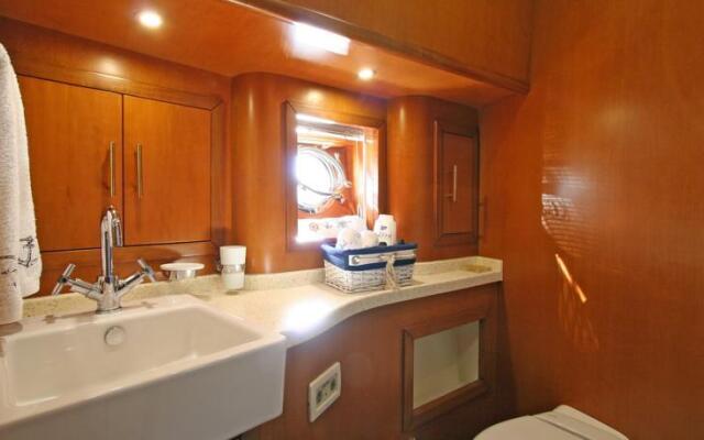 Barbaros Yachting Luxury Private Gulet 4 Cabins