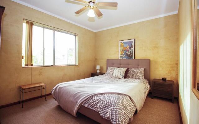 Mosman Beach Apartments