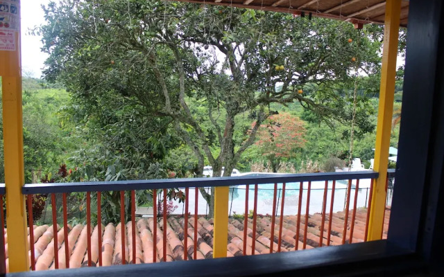 Finca la colmena de don juaco