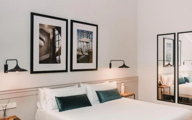 Room Mate Collection Helen Berger