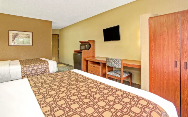 Microtel Inn And Suites Cincinnati Mason-kings Island