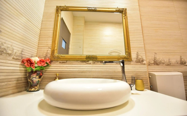 Mountain View Apartment