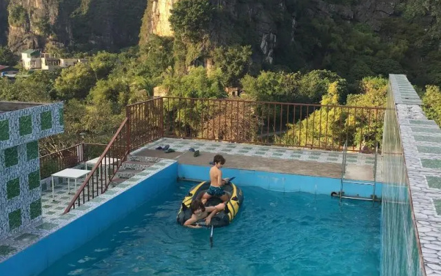 Limestone Boutique Hotel – Pool – Hoa Lu