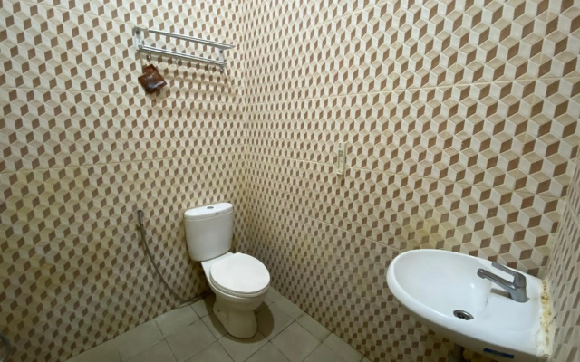 Capital O 1888 Griya RW Family Guest House