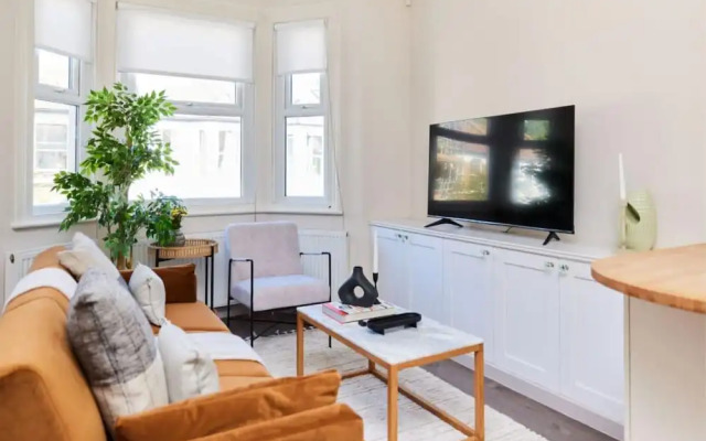 The Kilburn Crib Stunning 3bdr Flat