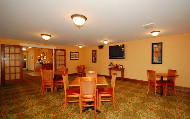 Maine Evergreen Hotel, Ascend Hotel Collection