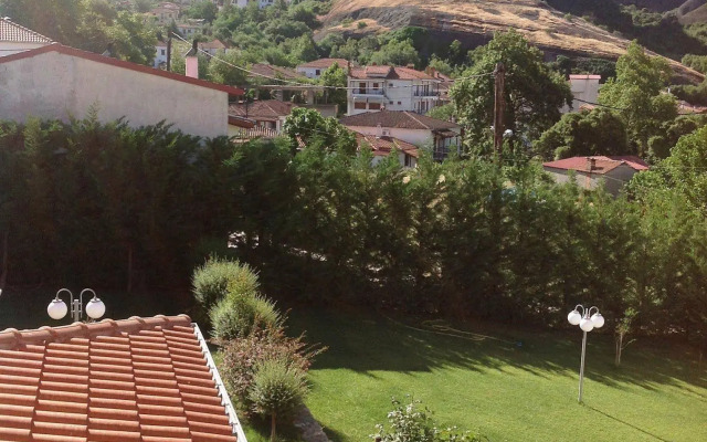 Meteoritis Hotel
