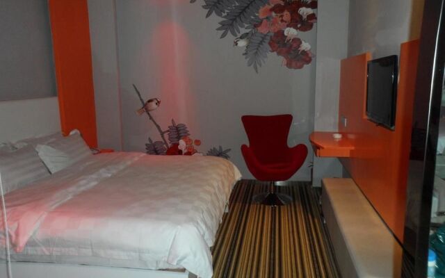 Longzhimeng Hotel