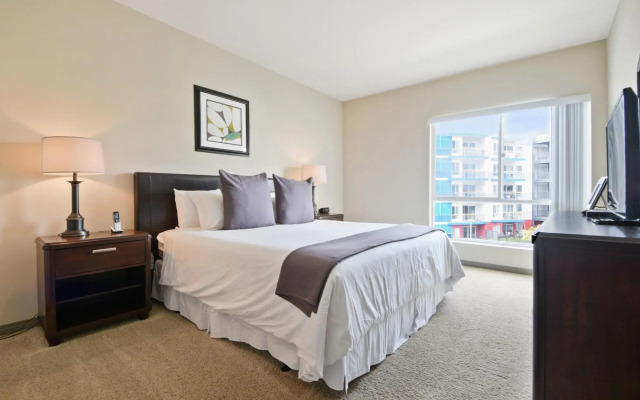 Global Luxury Suites at Marina Del Rey