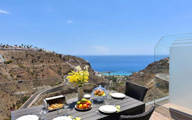 Penthouse Beyond Amadores