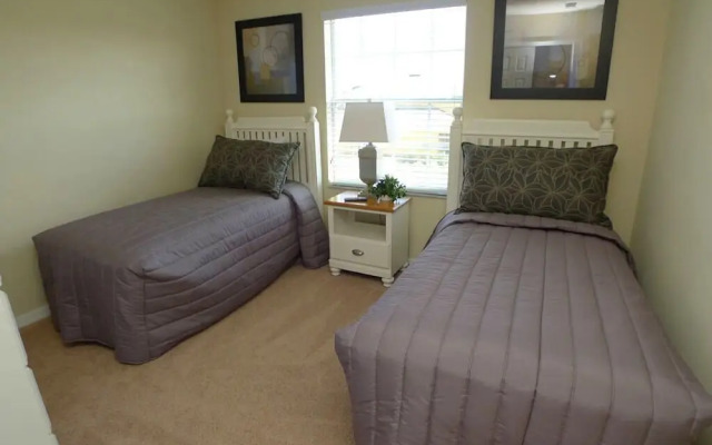 Veranda Palms IHR 3083