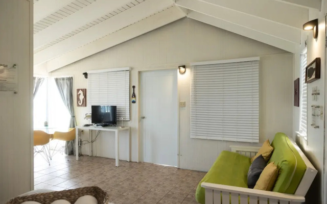 Rooms Boutique by Annie's