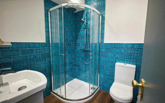 Three Cranes Serviced Apartments