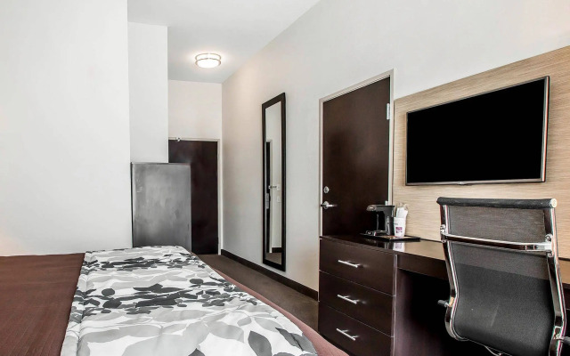 Sleep Inn & Suites